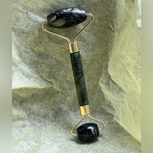 Face massage skincare set ! Natural stones! - Picture 2 of 4